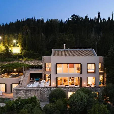 Вилла Geromonachos Sleeps 14 With Pool Air Con And Wifi Ieromonachos