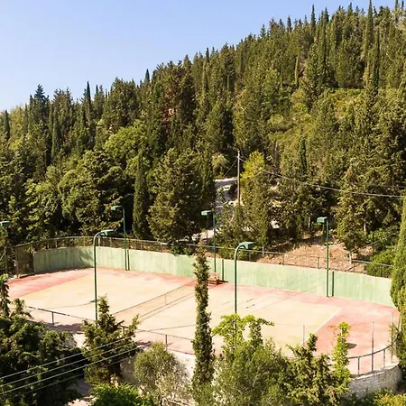 Вилла Geromonachos Sleeps 14 With Pool Air Con And Wifi Ieromonachos